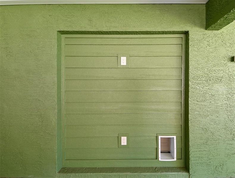 Exterior details and patio area of a home in , Lecanto (Image 24).