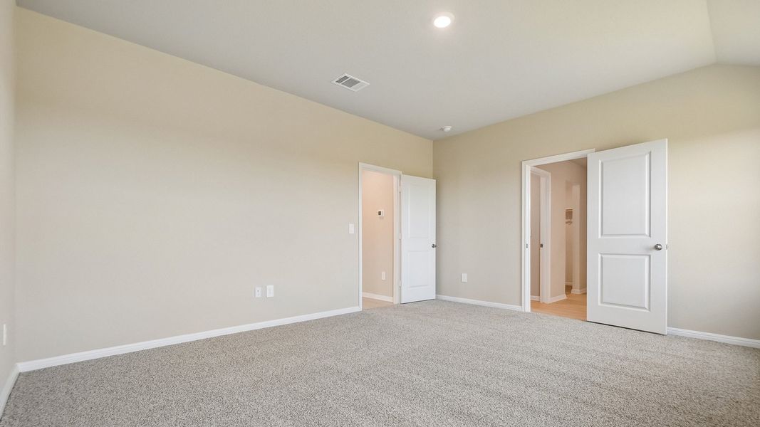 Spacious, unfurnished interior of a new home in Carillon, Manor (Image 28).