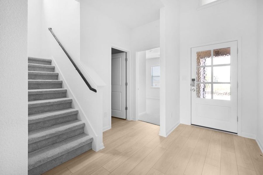 Spacious, unfurnished interior of a new home in Emory Crossing 50s, Hutto (Image 11).