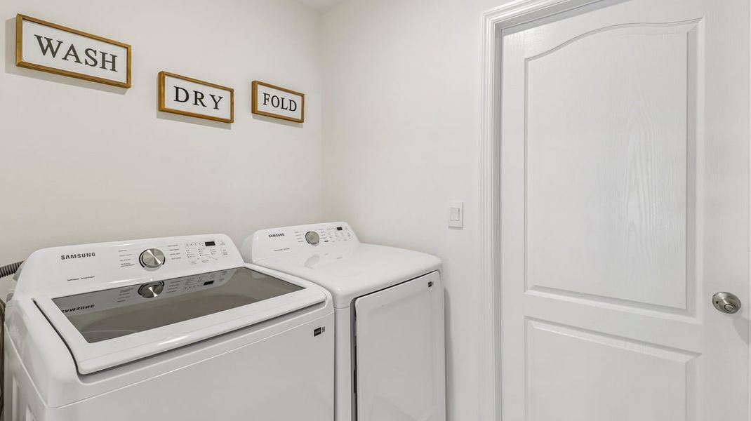 Representative interior finishes for a home built from the Marigold by Maronda Homes in Vero Lake Estates, Vero Beach (Image 21).