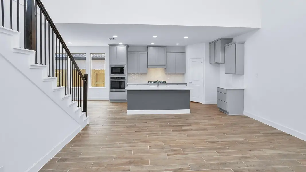 Spacious, unfurnished interior of a new home in The Grand Prairie 40', Hockley (Image 10). Spacious, unfurnished interior of a new home in The Grand Prairie 40', Hockley (Image 10).