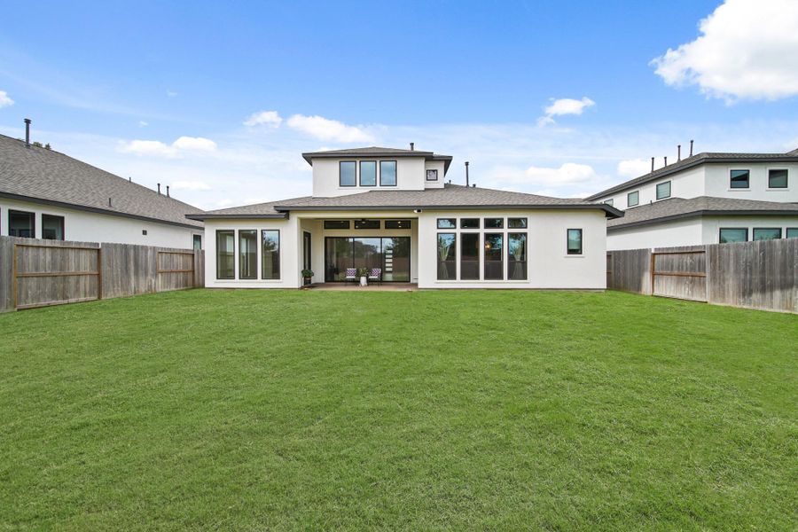 You will LOVE this back yard! You will LOVE this back yard!