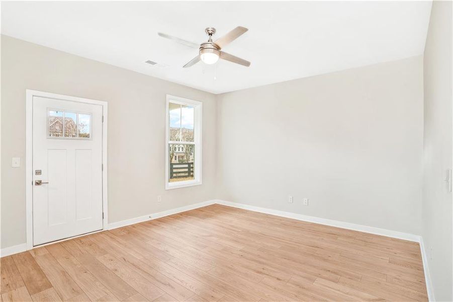 Spacious, unfurnished interior of a new home in , Fayetteville (Image 9).