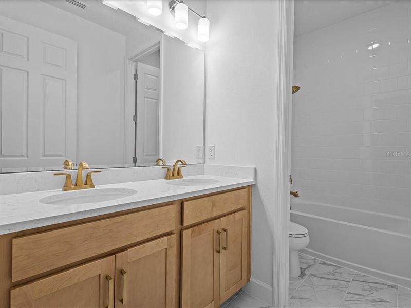 Furnished interior view inside a new home in , Orlando (Image 4).