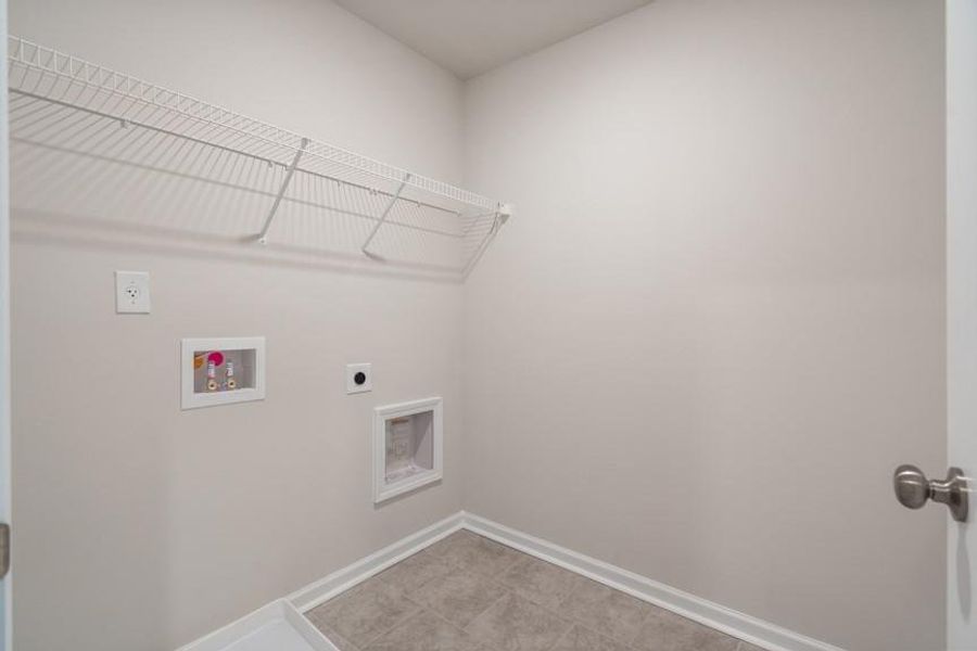 Spacious, unfurnished interior of a new home in , Mableton (Image 35).