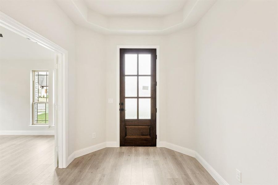 Spacious, unfurnished interior of a new home in Waverly Estates, Nevada (Image 22).