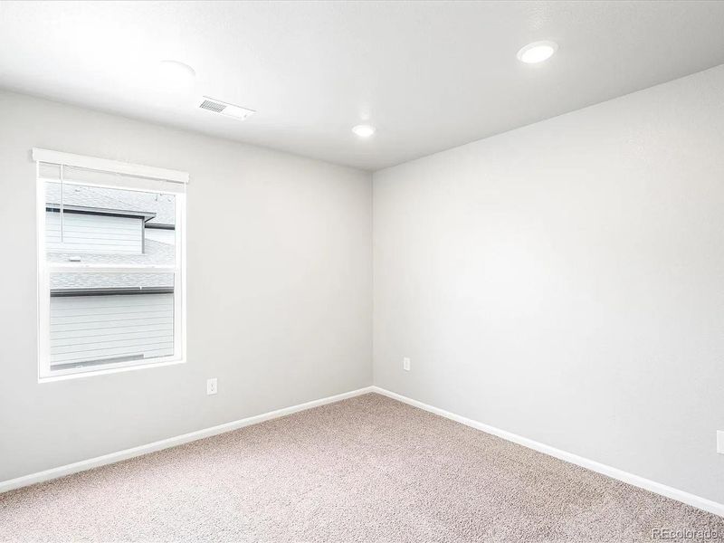 Spacious, unfurnished interior of a new home in Painted Prairie, Aurora (Image 14).