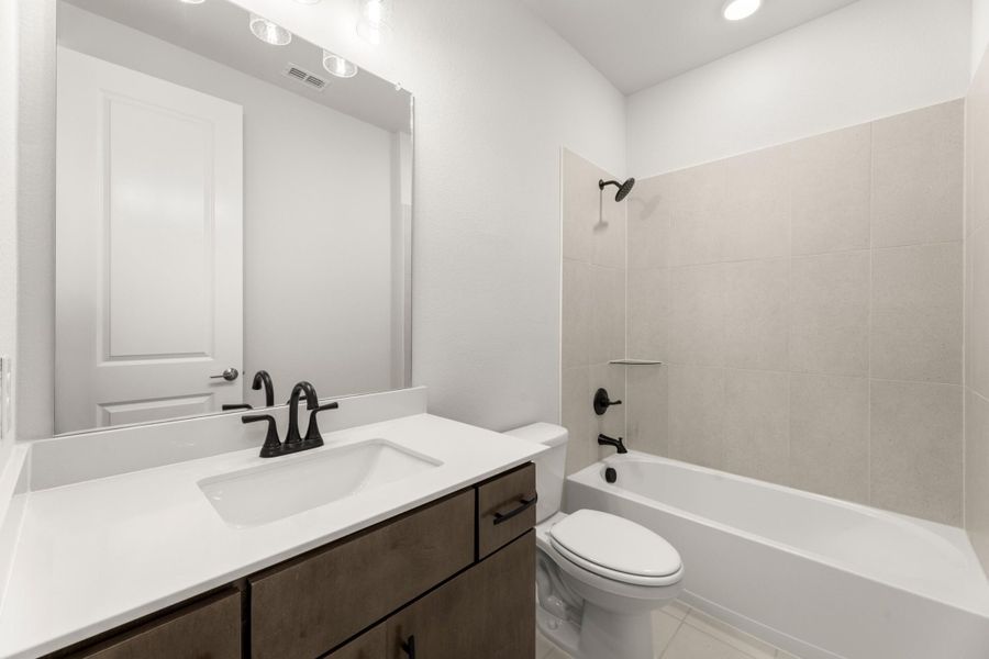 Furnished interior view inside a new home in Inspiration Collection 60 at Painted Tree, McKinney (Image 11). Furnished interior view inside a new home in Inspiration Collection 60 at Painted Tree, McKinney (Image 11).