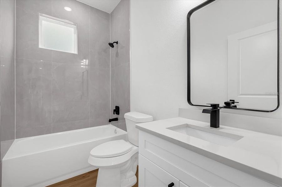 Image 21 of a home in .