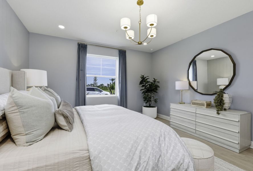 Downstairs owners Suite