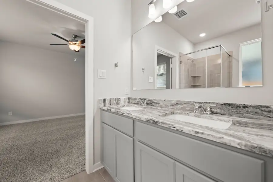 Furnished interior view inside a new home in Three Creeks, Belton (Image 10).