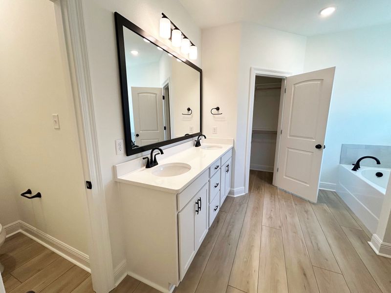 Furnished interior view inside a new home in Houston Place, Crestview (Image 11).