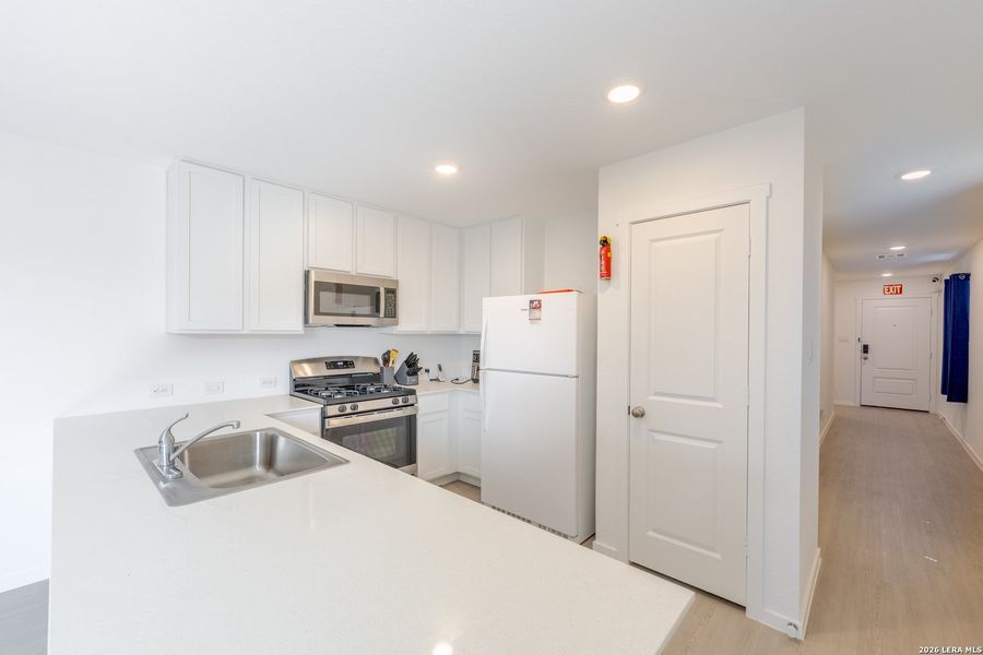 Furnished interior view inside a new home in , Marion (Image 11).