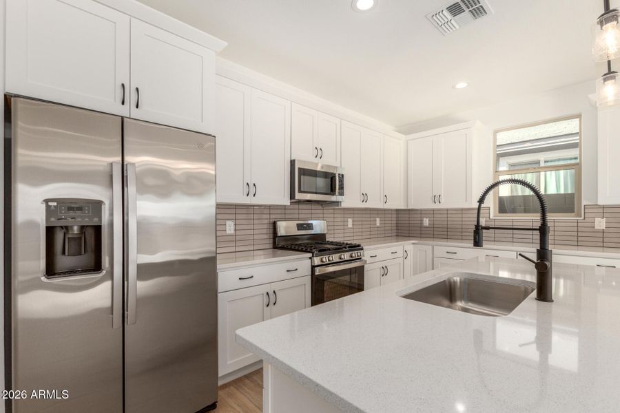 13 Manzanita 13 Manzanita