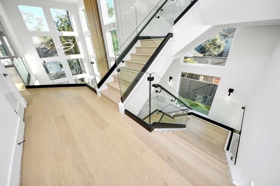 Spacious, unfurnished interior of a new home in , Houston (Image 20).