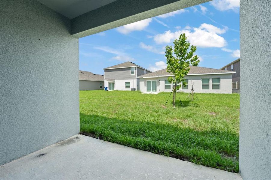Exterior details and patio area of a home in Peace Creek Reserve, Winter Haven (Image 22).