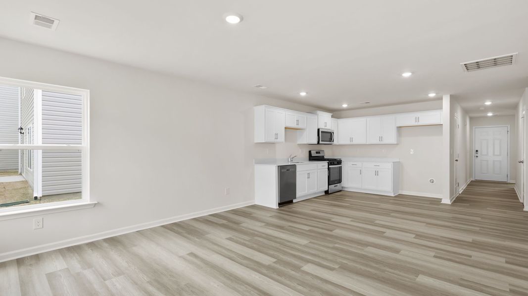 Spacious, unfurnished interior of a new home in Harper Ridge, Roebuck (Image 20). Spacious, unfurnished interior of a new home in Harper Ridge, Roebuck (Image 20).