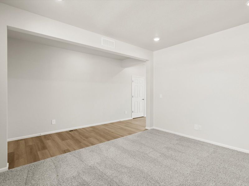Spacious, unfurnished interior of a new home in Buffalo Highlands: The Canyon Collection, Commerce City (Image 10).