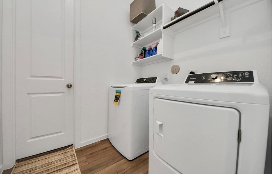 Furnished interior view inside a new home in Cross Creek West: Richmond Collection, Fulshear (Image 10).