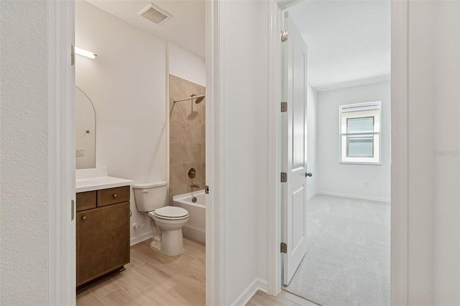 Furnished interior view inside a new home in Isles at Bayview, Parrish (Image 16). Furnished interior view inside a new home in Isles at Bayview, Parrish (Image 16).