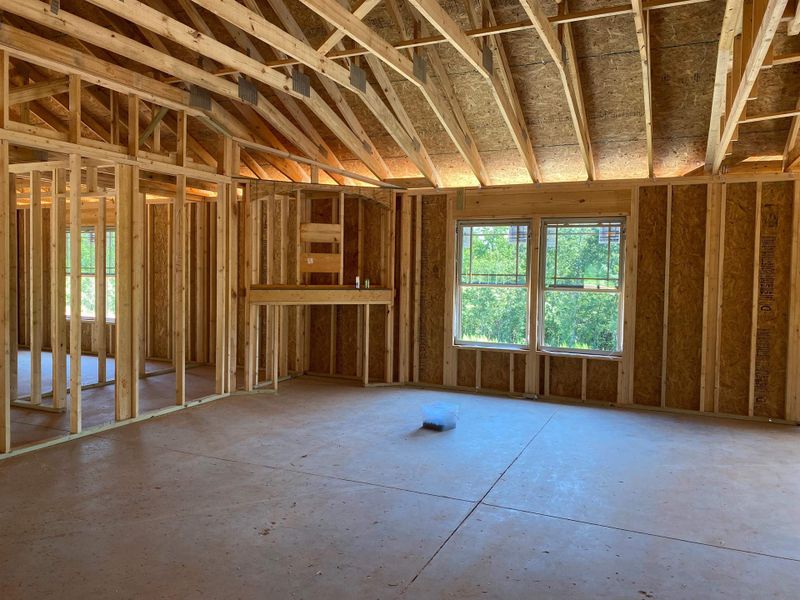 Spacious, unfurnished interior of a new home in Huckleberry Cove, Chesnee (Image 8).