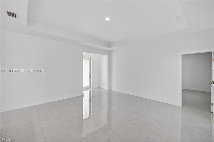 Spacious, unfurnished interior of a new home in , Lehigh Acres (Image 19). Spacious, unfurnished interior of a new home in , Lehigh Acres (Image 19).