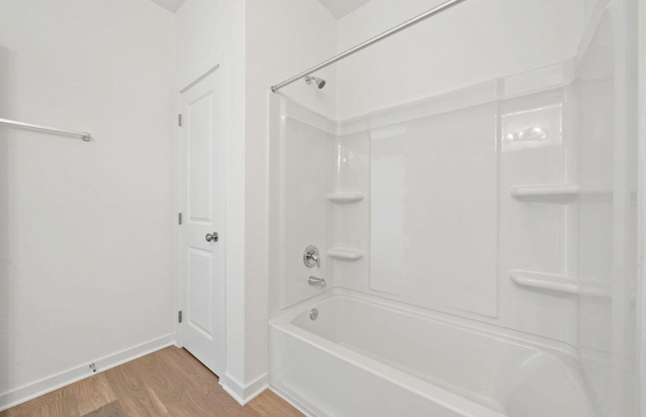 Spacious, unfurnished interior of a new home in Alto, San Marcos (Image 17). Spacious, unfurnished interior of a new home in Alto, San Marcos (Image 17).