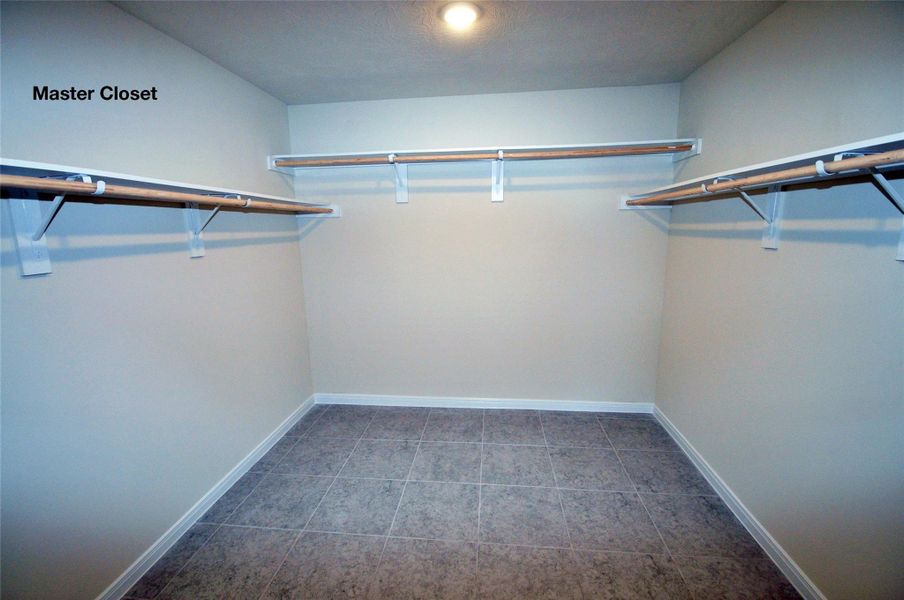 Spacious, unfurnished interior of a new home in , League City (Image 19).