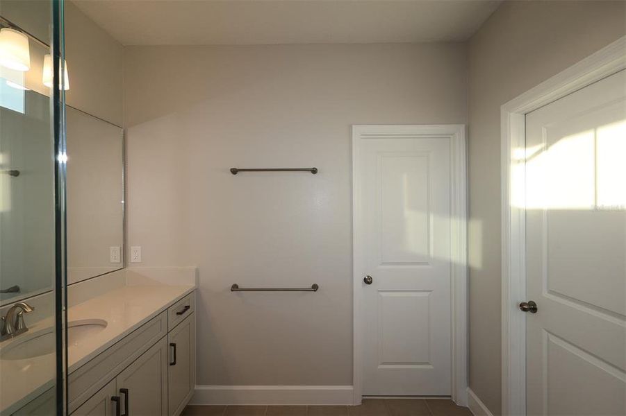 Image 59 of a home in Center Lake on the Park.