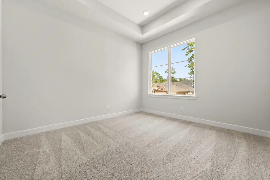 Representative image. Features, selections and colors may vary.