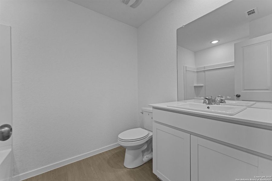 Furnished interior view inside a new home in , New Braunfels (Image 4).