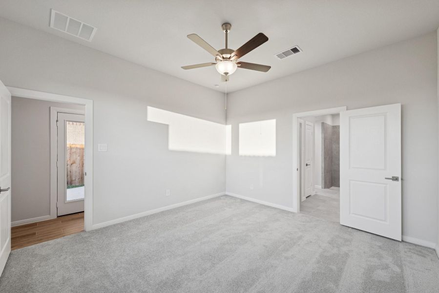 Spacious, unfurnished interior of a new home in The Grand Prairie 40’, Hockley (Image 30). Spacious, unfurnished interior of a new home in The Grand Prairie 40’, Hockley (Image 30).