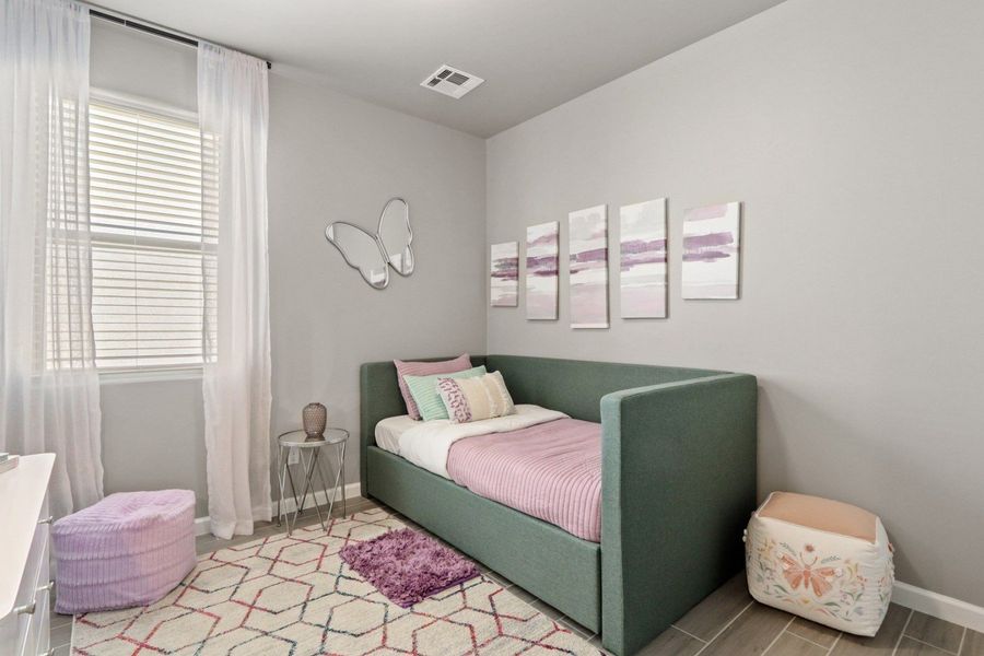 Representative furnished interior of a home built from the Pershing by Hakes Brothers in Paseo Del Este, El Paso (Image 36).