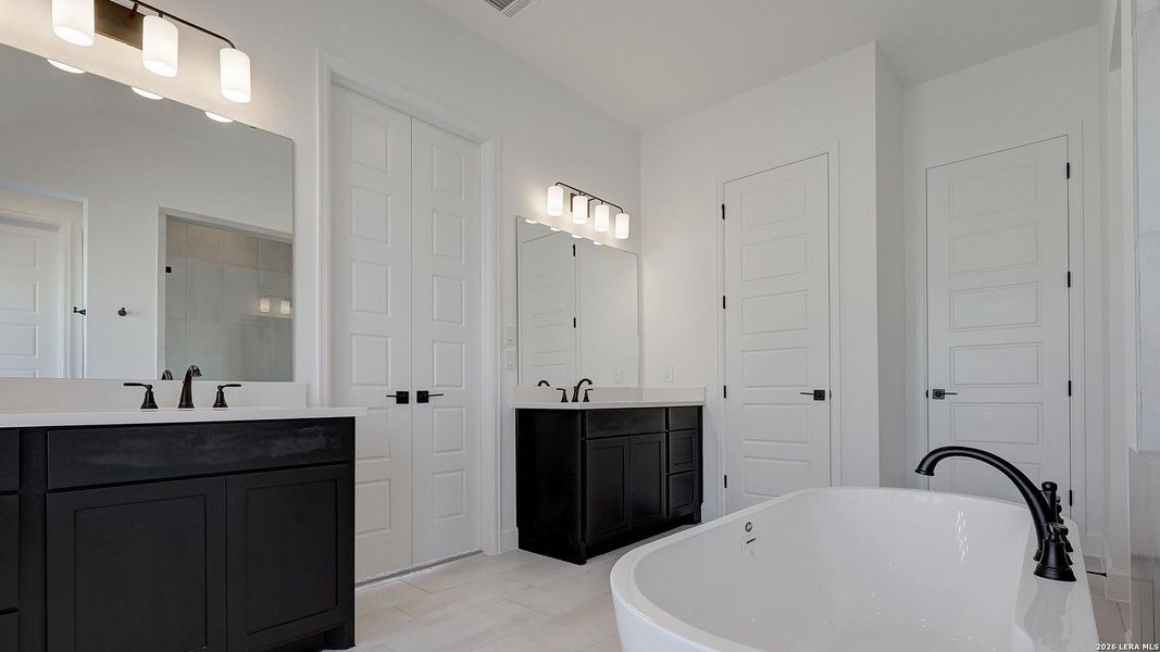 Furnished interior view inside a new home in Esperanza, Boerne (Image 14).