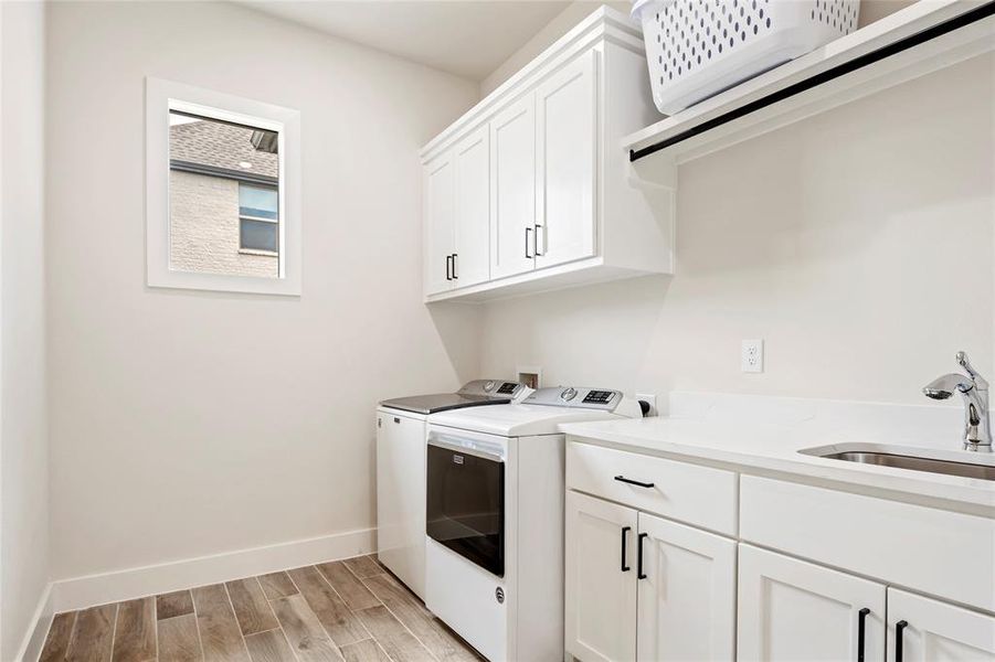 Furnished interior view inside a new home in Lincoln Pointe, Van Alstyne (Image 7).