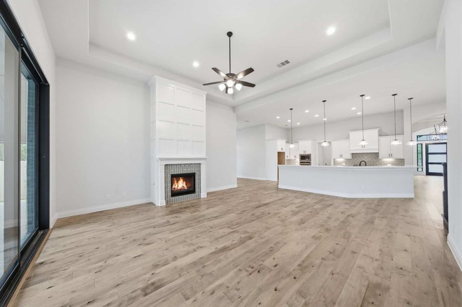 Spacious, unfurnished interior of a new home in The Woodlands Hills 65′, Willis (Image 23). Spacious, unfurnished interior of a new home in The Woodlands Hills 65′, Willis (Image 23).