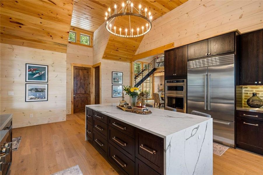 Furnished interior view inside a new home in , Jasper (Image 8).