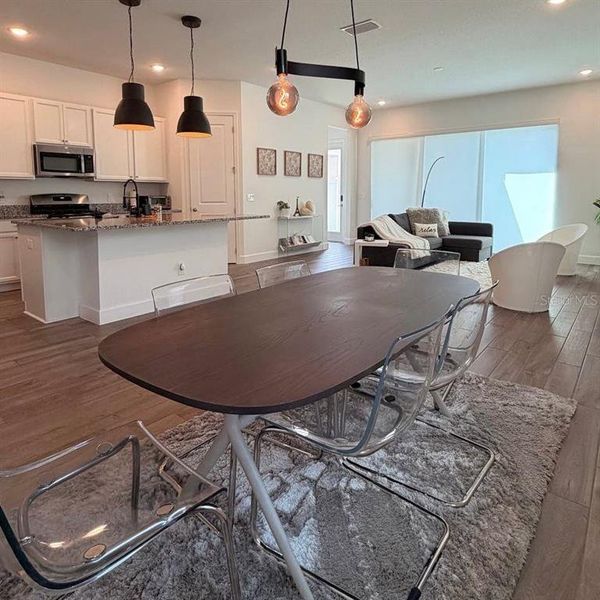 Furnished interior view inside a new home in , Winter Garden (Image 18).