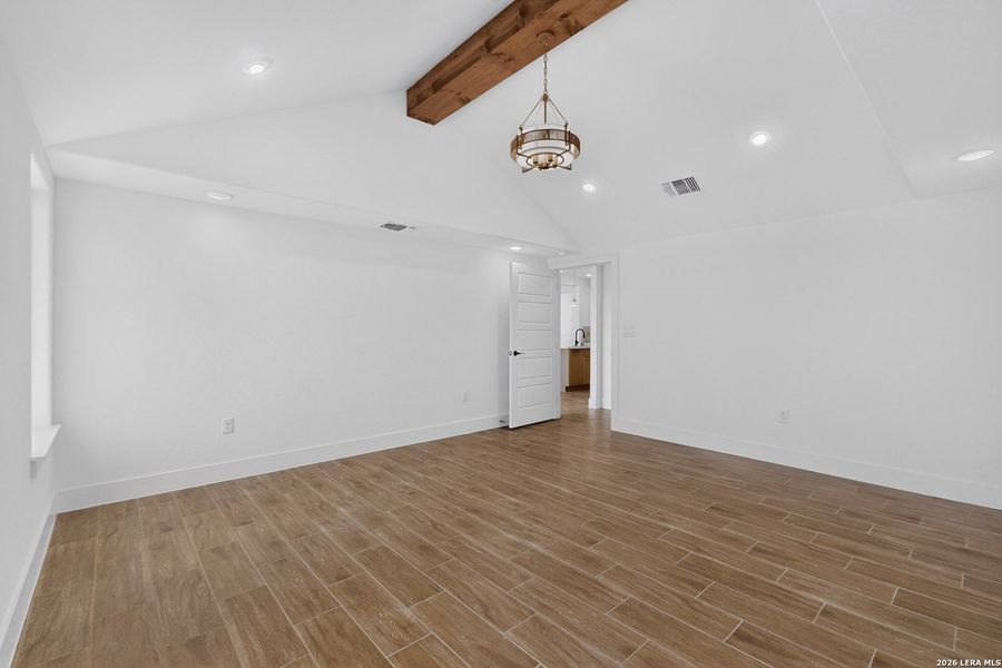 Spacious, unfurnished interior of a new home in , Floresville (Image 40). Spacious, unfurnished interior of a new home in , Floresville (Image 40).
