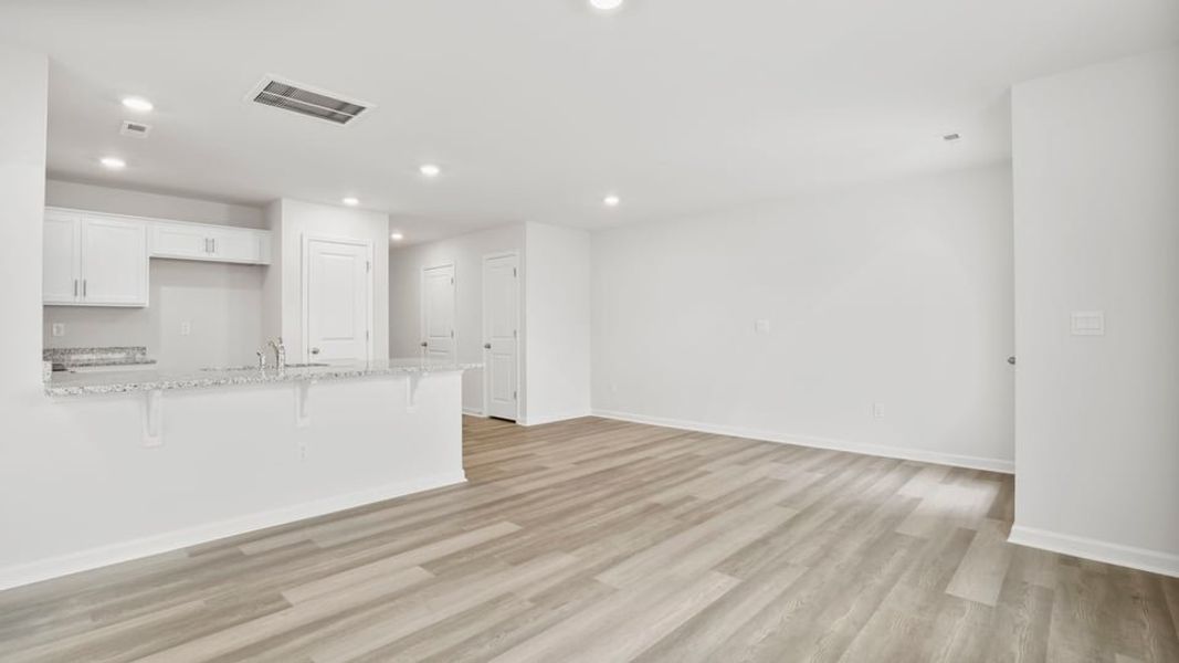 Spacious, unfurnished interior of a new home in Covington Village, Greer (Image 25).