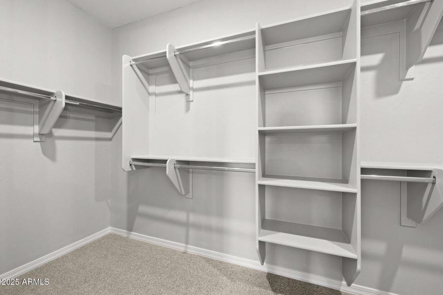 30)PRIMARY CLOSET