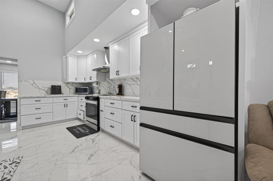 Furnished interior view inside a new home in , Conroe (Image 15). Furnished interior view inside a new home in , Conroe (Image 15).