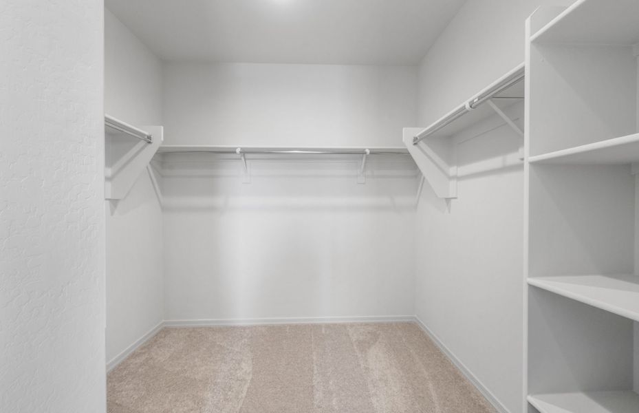 Spacious, unfurnished interior of a new home in Hayden Estates, Buckeye (Image 17).