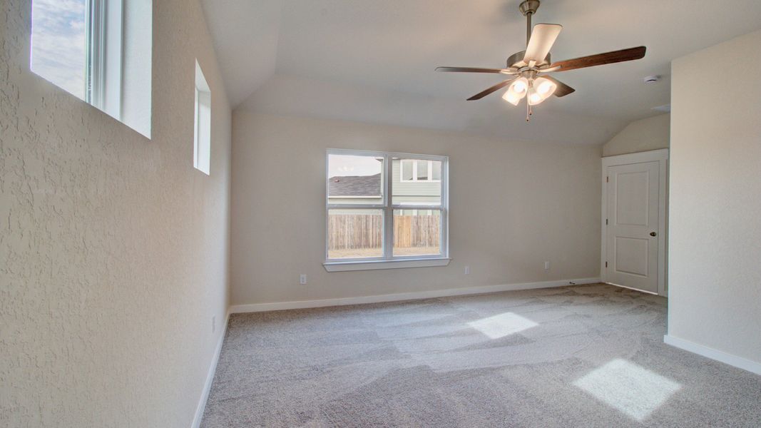 Furnished interior view inside a new home in Cloud Country, New Braunfels (Image 24).