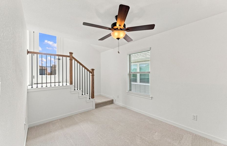 Spacious, unfurnished interior of a new home in Santa Rita Ranch, Liberty Hill (Image 31).