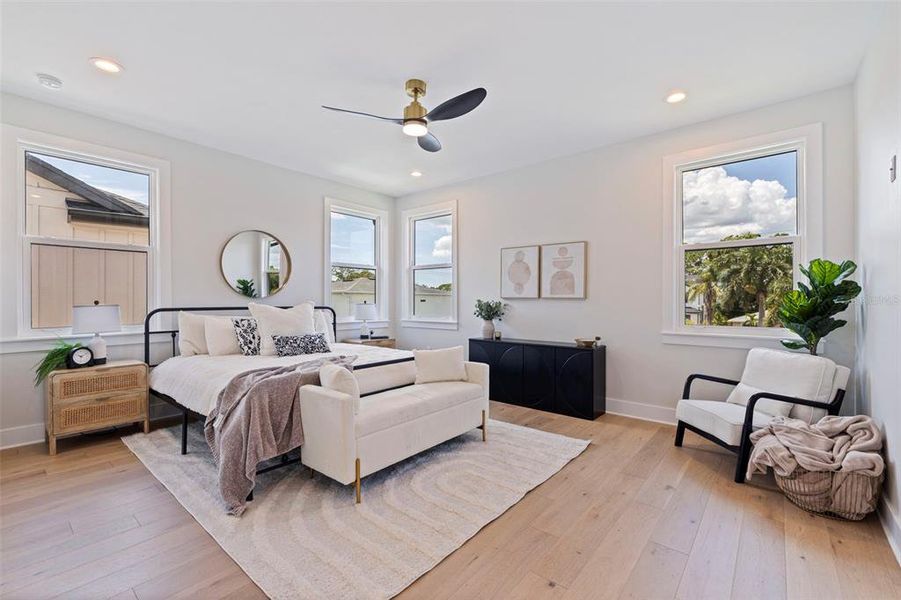 Furnished interior view inside a new home in , St. Petersburg (Image 14).