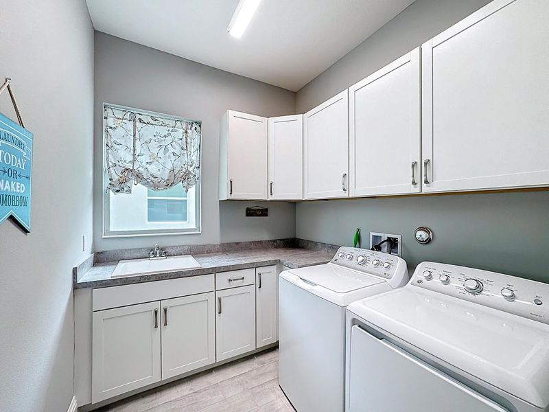 9155 SW Pinnacle Place35