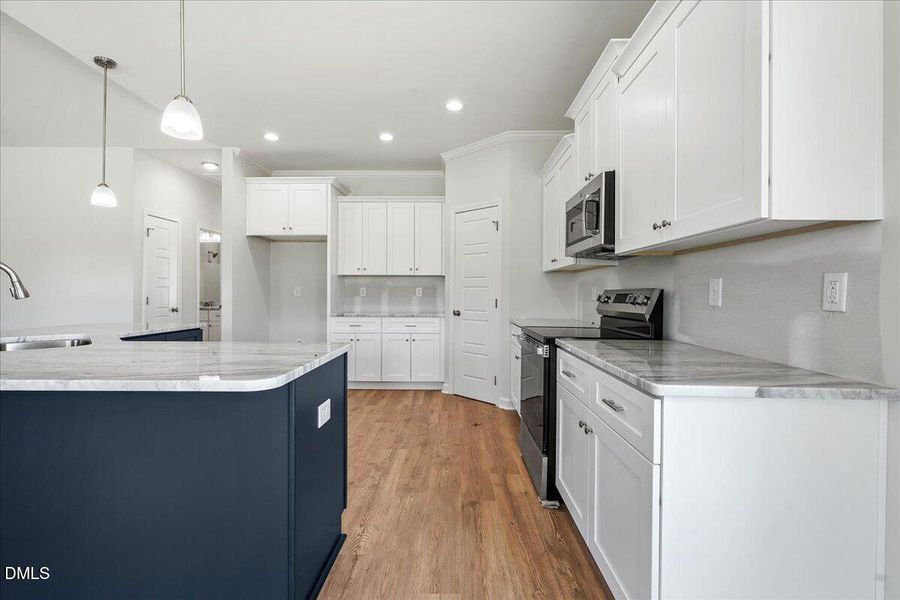 22-313 Creeks Edge Dr-15