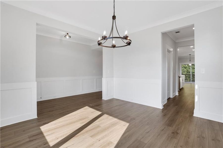 Spacious, unfurnished interior of a new home in Cambridge, Flowery Branch (Image 33). Spacious, unfurnished interior of a new home in Cambridge, Flowery Branch (Image 33).