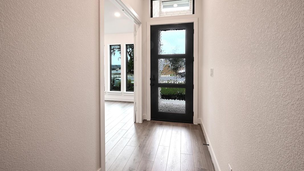 Spacious, unfurnished interior of a new home in La Cima 60', San Marcos (Image 21). Spacious, unfurnished interior of a new home in La Cima 60', San Marcos (Image 21).